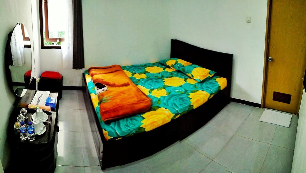 Omah Etan Batu Hostel Batu  Exterior photo